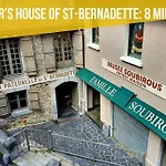 Le Jardin Secret - 9 Min Sanctuaires - Rénové&équipé - Calme Sur Cour - 4 Couchages *