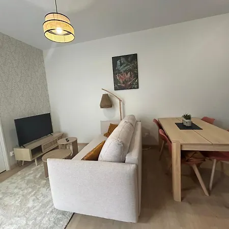 Le Jardin Secret - 9 min sanctuaires - Rénové&équipé - Calme sur Cour - 4 couchages Apartamento *