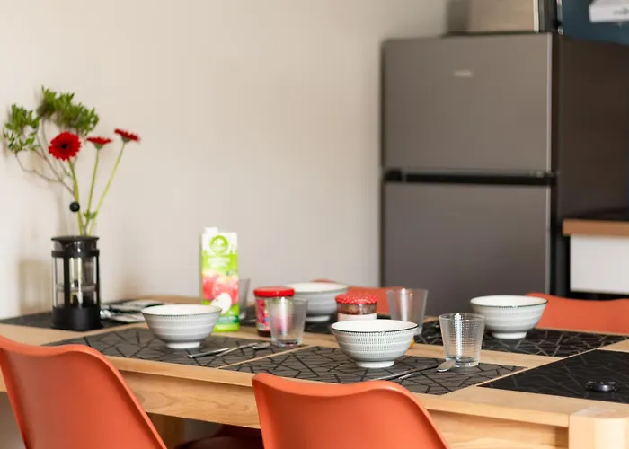 Le Jardin Secret - 9 Min Sanctuaires - Rénové&équipé - Calme Sur Cour - 4 Couchages *