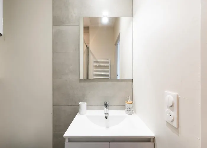 Le Jardin Secret - 9 Min Sanctuaires - Renove & Equipe - Calme Sur Cour - 4 Couchages * Λούρδη