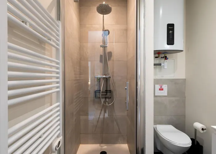 Appartamento Le Jardin Secret - 9 Min Sanctuaires - Rénové&équipé - Calme Sur Cour - 4 Couchages Lourdes