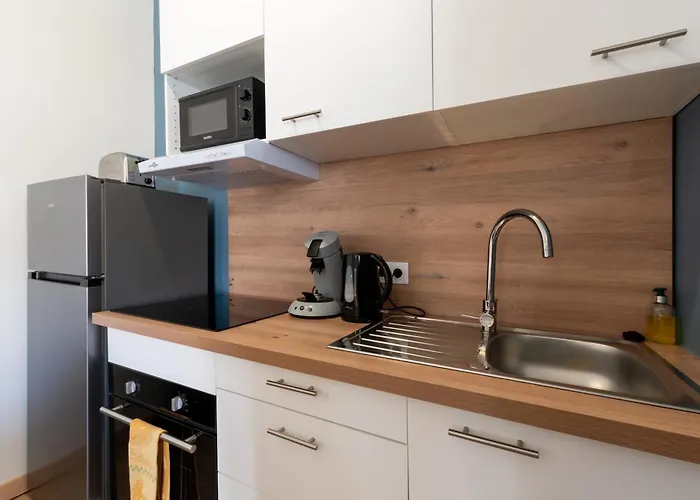 Le Jardin Secret - 9 Min Sanctuaires - Renove & Equipe - Calme Sur Cour - 4 Couchages לורדה